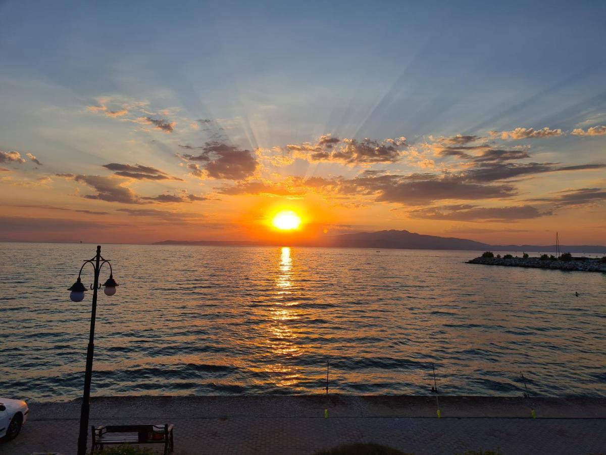 Golden Sunset Beach Apartment Skála Kallirákhis Buitenkant foto